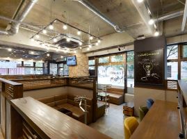 CaféandConnectfairlepont店内